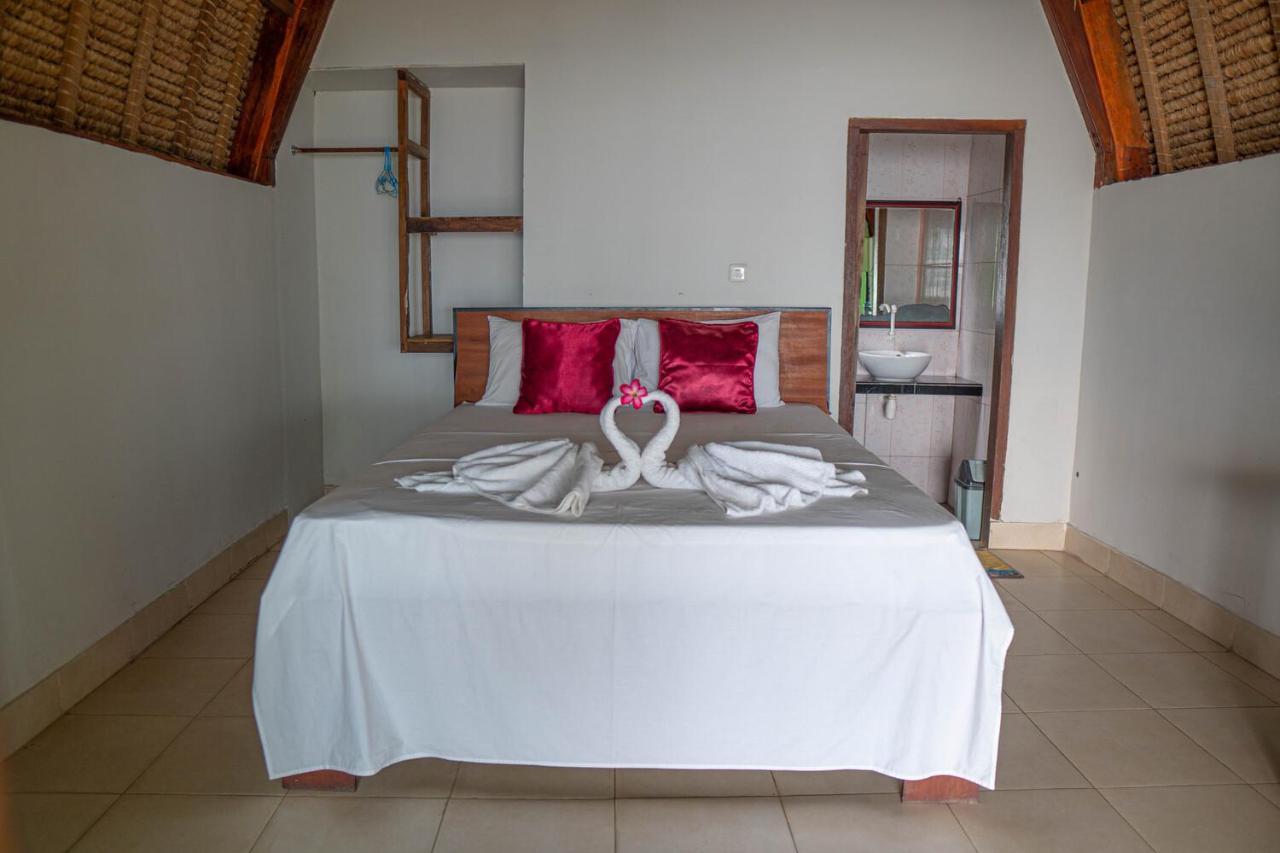 Krisna Bungalows And Restaurant Sekotong Dış mekan fotoğraf