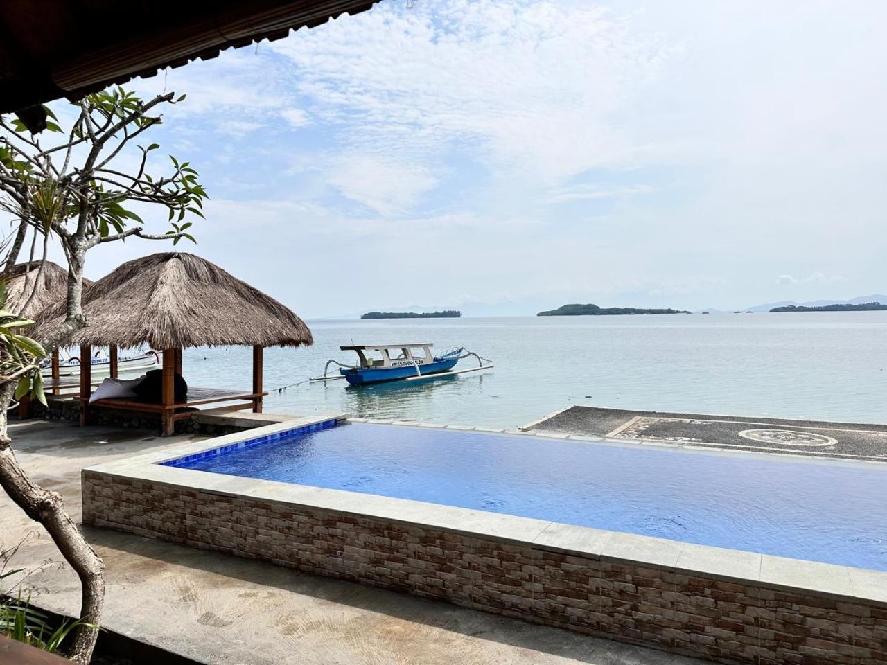 Krisna Bungalows And Restaurant Sekotong Dış mekan fotoğraf