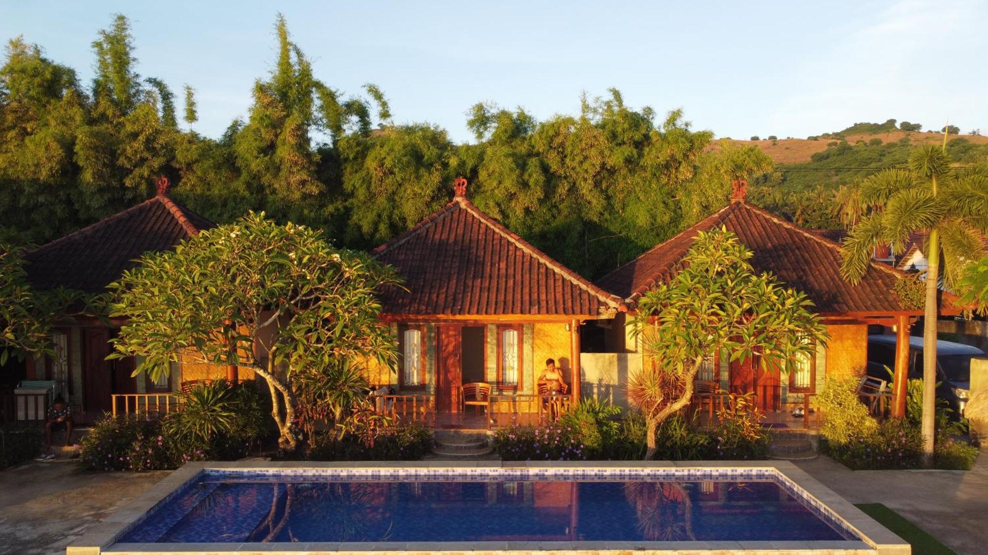 Krisna Bungalows And Restaurant Sekotong Dış mekan fotoğraf