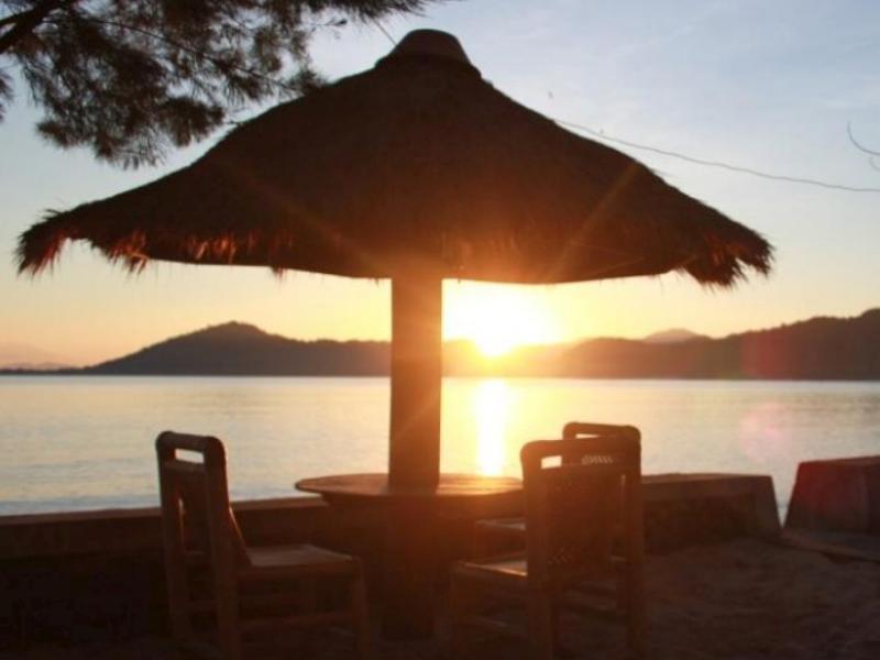 Krisna Bungalows And Restaurant Sekotong Dış mekan fotoğraf